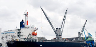 মোংলা বন্দরে পৌঁছেছে মেট্রোরেলের আরও চার বগি ও দুই ইঞ্জিন