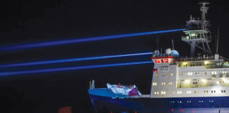 ঔজ্জ্বল্য বাড়ছে জাহাজের লাইটিং ব্যবস্থার