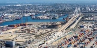 লং বিচে কনটেইনার হ্যান্ডলিংয়ে টানা দুই মাস পতন