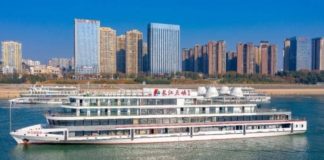 বিশ্বের সবচেয়ে বড় বিদ্যুৎচালিত ক্রুজ শিপ নির্মাণ করেছে চীন