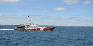 রাশিয়ার জাহাজ প্রবেশ নিষিদ্ধ করছে কানাডাও