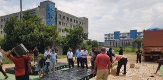 মিথ্যা ঘোষণায় আসা মদের চালান আটক