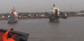 জাহাজের বয়সের ওপর বিধিনিষেধ আসছে ভারতে