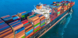 আল্ট্রা-লার্জ কনটেইনার জাহাজ নির্মাণে এগিয়ে যাওয়ার চেষ্টা চীনের