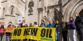 ব্রিটিশ সরকারের সিদ্ধান্তের বিরুদ্ধে মামলার অনুমতি পেল গ্রিনপিস