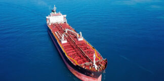 আন্তর্জাতিক জলসীমায় জাহাজ থেকে জাহাজে ট্যাংকার স্থানান্তর নিয়ন্ত্রণের চেষ্টা করছে স্পেন