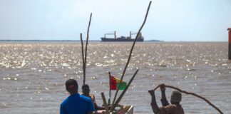 অবৈধ মৎস্য আহরণে খাদ্য ঘাটতিতে আফ্রিকার দেশ গিনি-বিসাউ