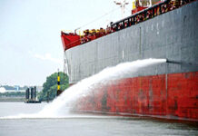 ব্যালাস্ট ও স্ক্রাবার ওয়াটারের নমুনা সংগ্রহ সহজ করেছে নরম্যাক