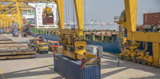 চট্টগ্রাম বন্দরে রপ্তানি প্রক্রিয়া পুরোপুরি শুরু