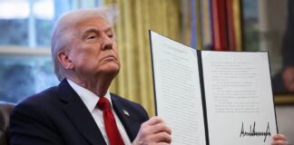 বাংলাদেশি পণ্যে ১৫ শতাংশ কমিয়ে ২০ শতাংশ পাল্টা শুল্ক আরোপ করেছে যুক্তরাষ্ট্র