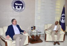 চট্টগ্রাম বন্দর পরিদর্শন করেছেন মার্কিন রাষ্ট্রদূত