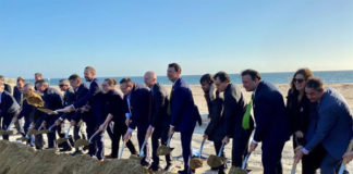 যুক্তরাষ্ট্রের বৃহত্তম অফশোর ফার্মের নির্মাণকাজ শুরু